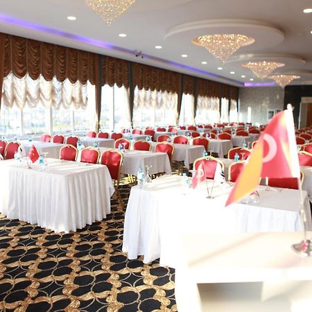 Manhattan Hotel Ankara Buitenkant foto
