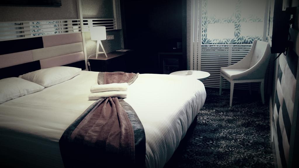 Manhattan Hotel Ankara Kamer foto
