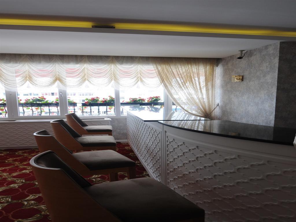 Manhattan Hotel Ankara Buitenkant foto