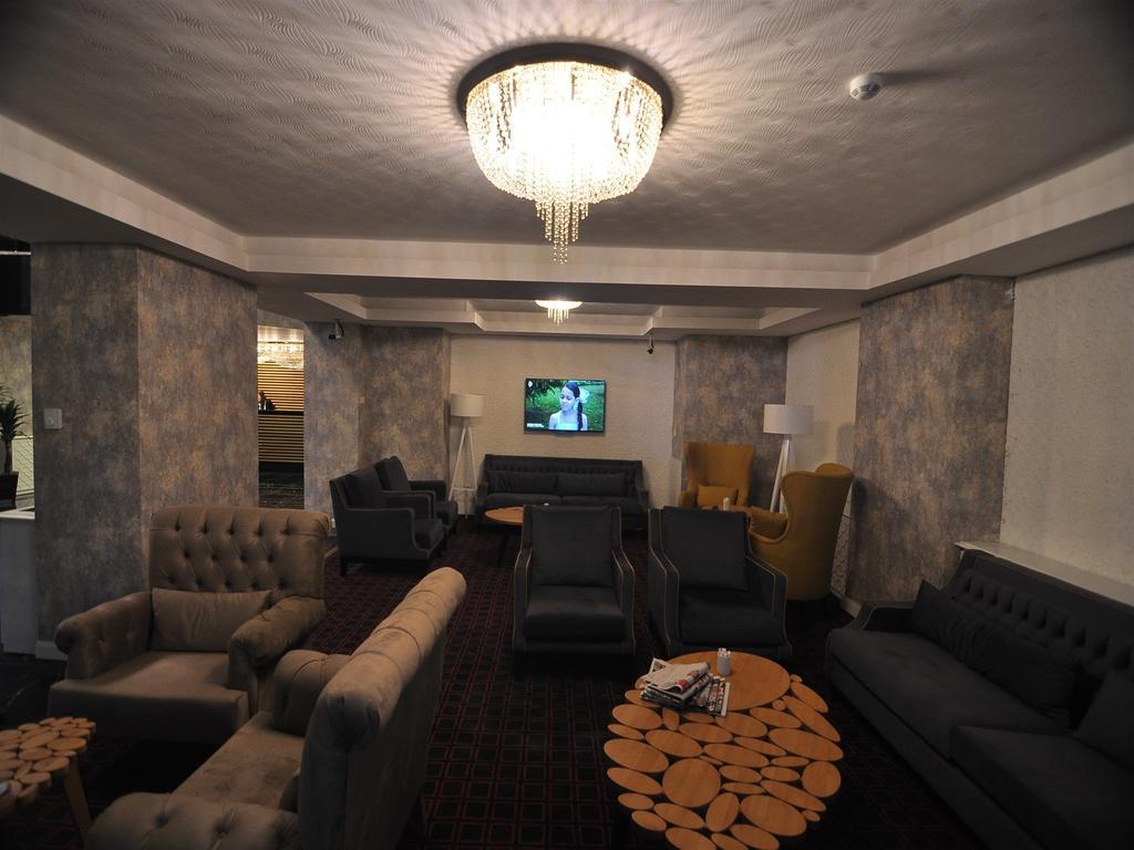 Manhattan Hotel Ankara Buitenkant foto