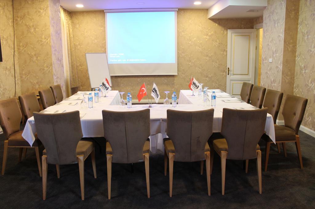Manhattan Hotel Ankara Buitenkant foto