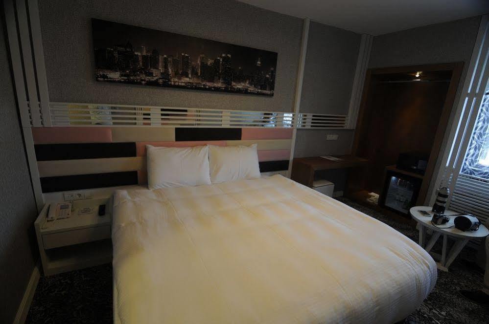 Manhattan Hotel Ankara Buitenkant foto