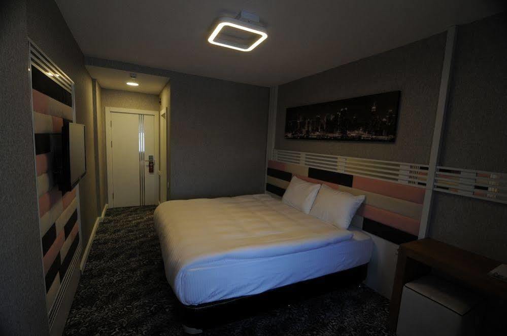 Manhattan Hotel Ankara Buitenkant foto